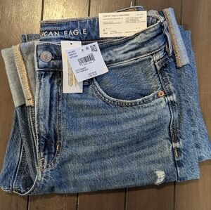 Brand new American Eagle Baggy Wide Leg Distressed Cuffed Jeans - Medium Wash